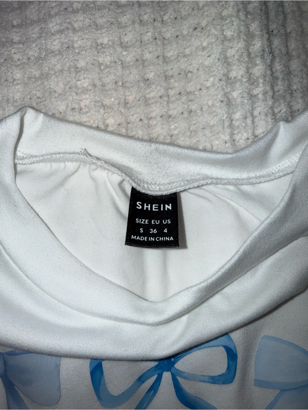 SHEIN White Sleep Top with Blue Bow Print